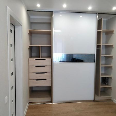 Жк Версаль Парк Apartman Irpiny Kültér fotó