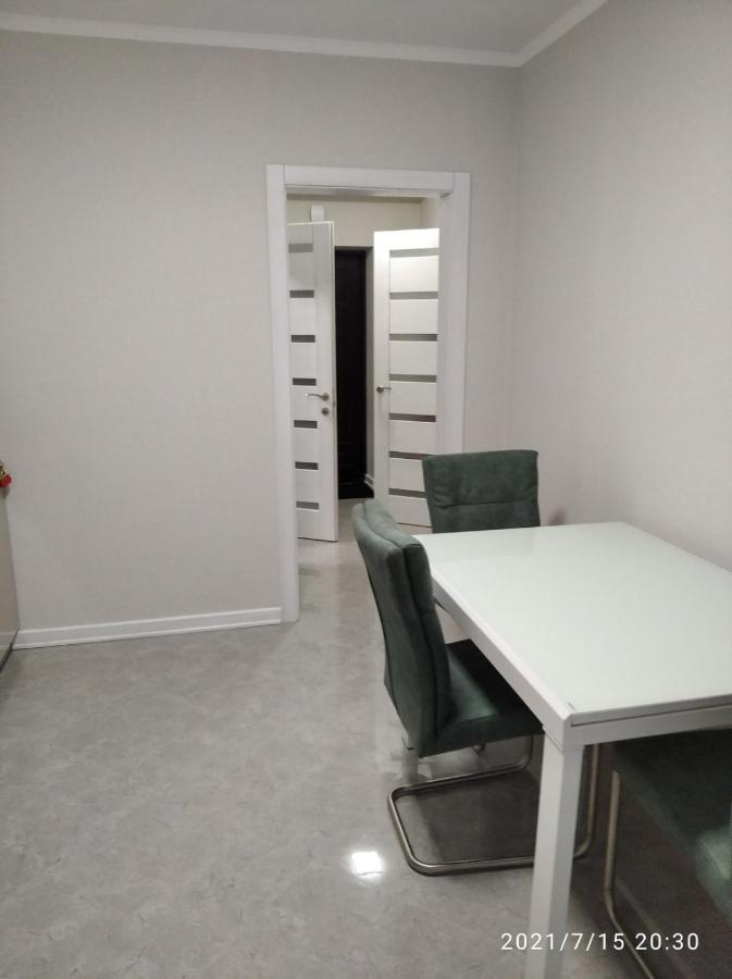 Жк Версаль Парк Apartman Irpiny Kültér fotó